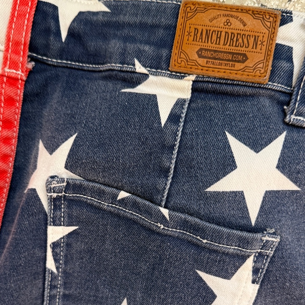 Ranch Dress'n Star-Patterned Blue Jeans